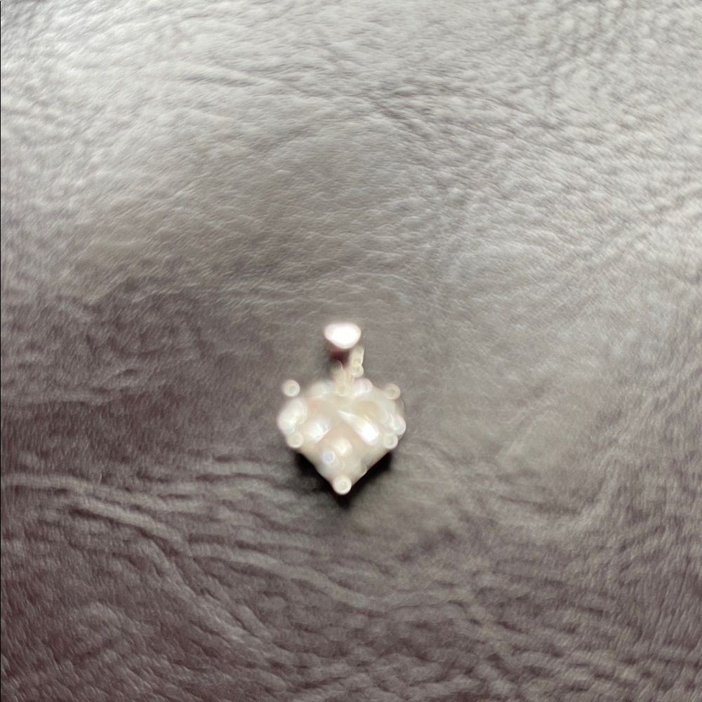 Sparkling Heart-Shaped Crystal pendant